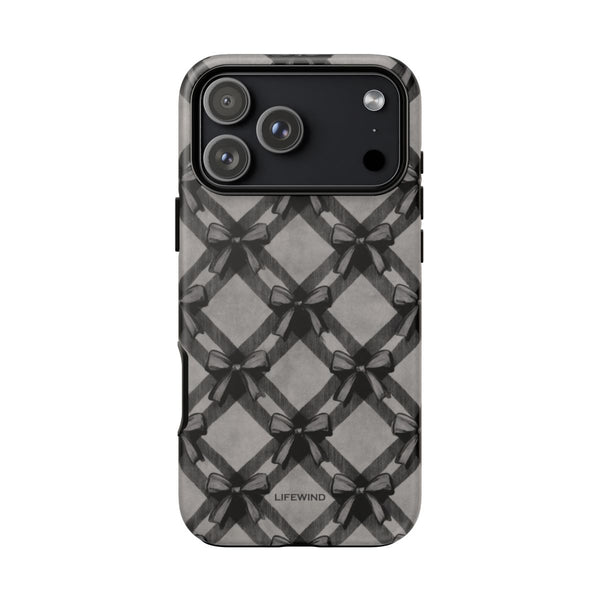 Monotone Ribbon Woven Pattern