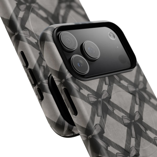 Monotone Ribbon Woven Pattern