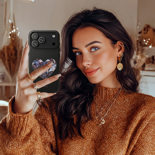 Diamond with Mysterious Light